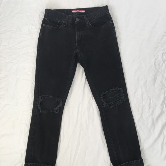 SOLD Tommy Hilfiger distressed black jeans - Picture 5 of 6